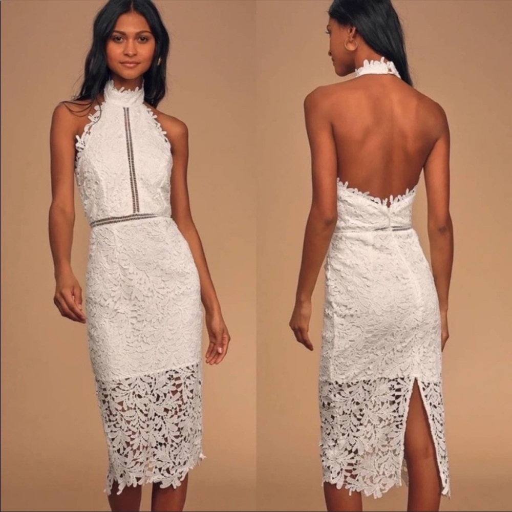 Beautiful lace Lulus dress 🤍